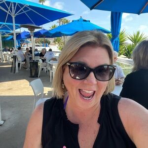 Meet your Posher, Jenn